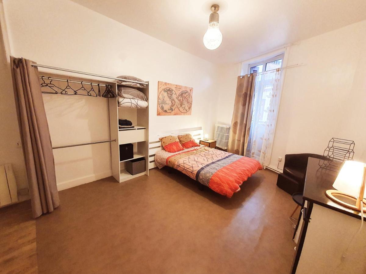 Grand T3 Avec Terrasse Centre Ville Bellac Dış mekan fotoğraf